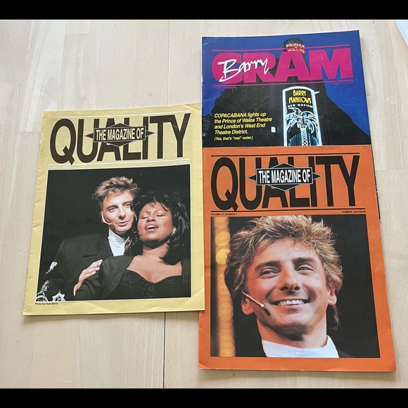 Barry Manilow 10 fan club magazine/ newsletter set - 1990-1994. VG condition. - Picture 3 of 4